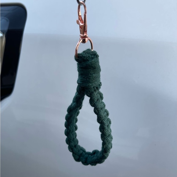 Macrame Keychain - Picture 6 of 6